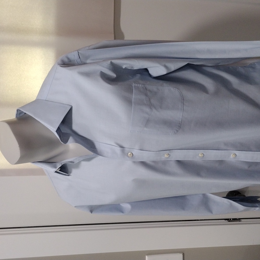Brooks Brothers mens light blue cotton dress shirt. Neck 16